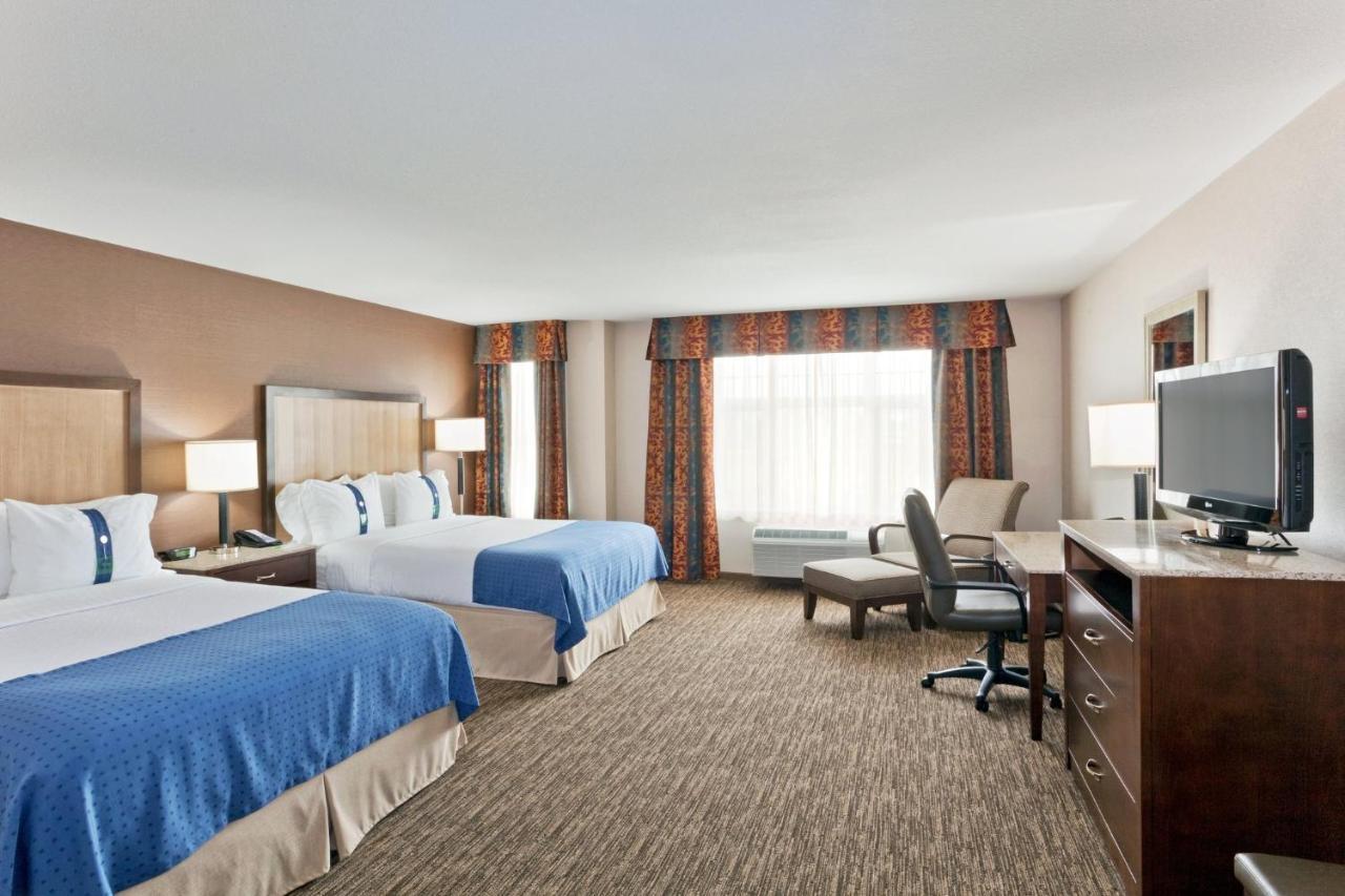 Holiday Inn Hotel & Suites Surrey East - Cloverdale By Ihg Exterior foto